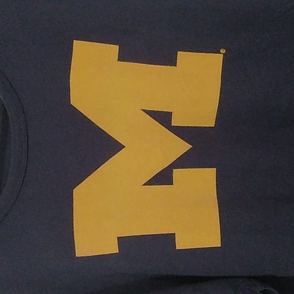 University of Michigan t-shirt - XL - Picture 2 of 8